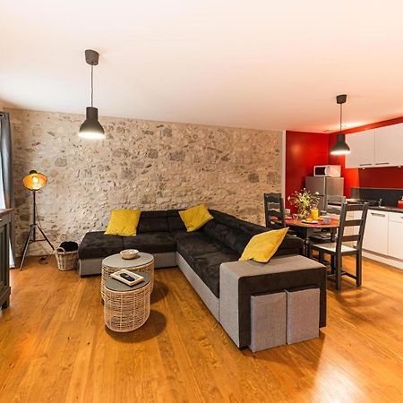 Les Gites Du Chateau - L Appartement Du Roi - Magnifique Appartement Face Au Chateau Nérac Екстериор снимка