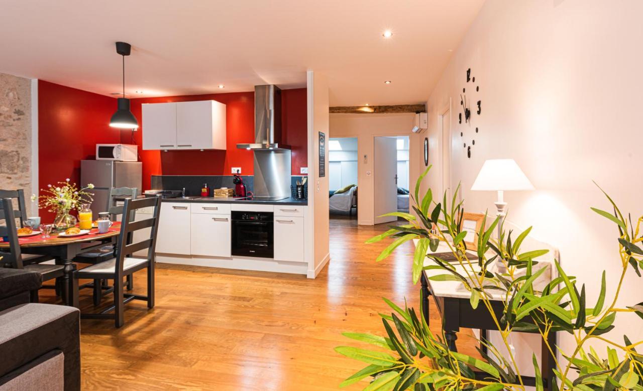 Les Gites Du Chateau - L Appartement Du Roi - Magnifique Appartement Face Au Chateau Nérac Екстериор снимка