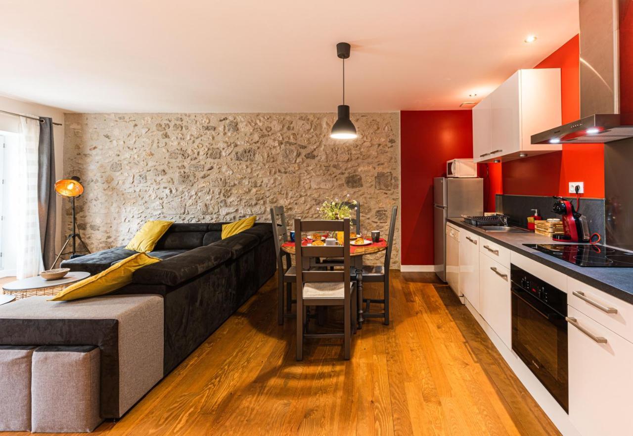 Les Gites Du Chateau - L Appartement Du Roi - Magnifique Appartement Face Au Chateau Nérac Екстериор снимка